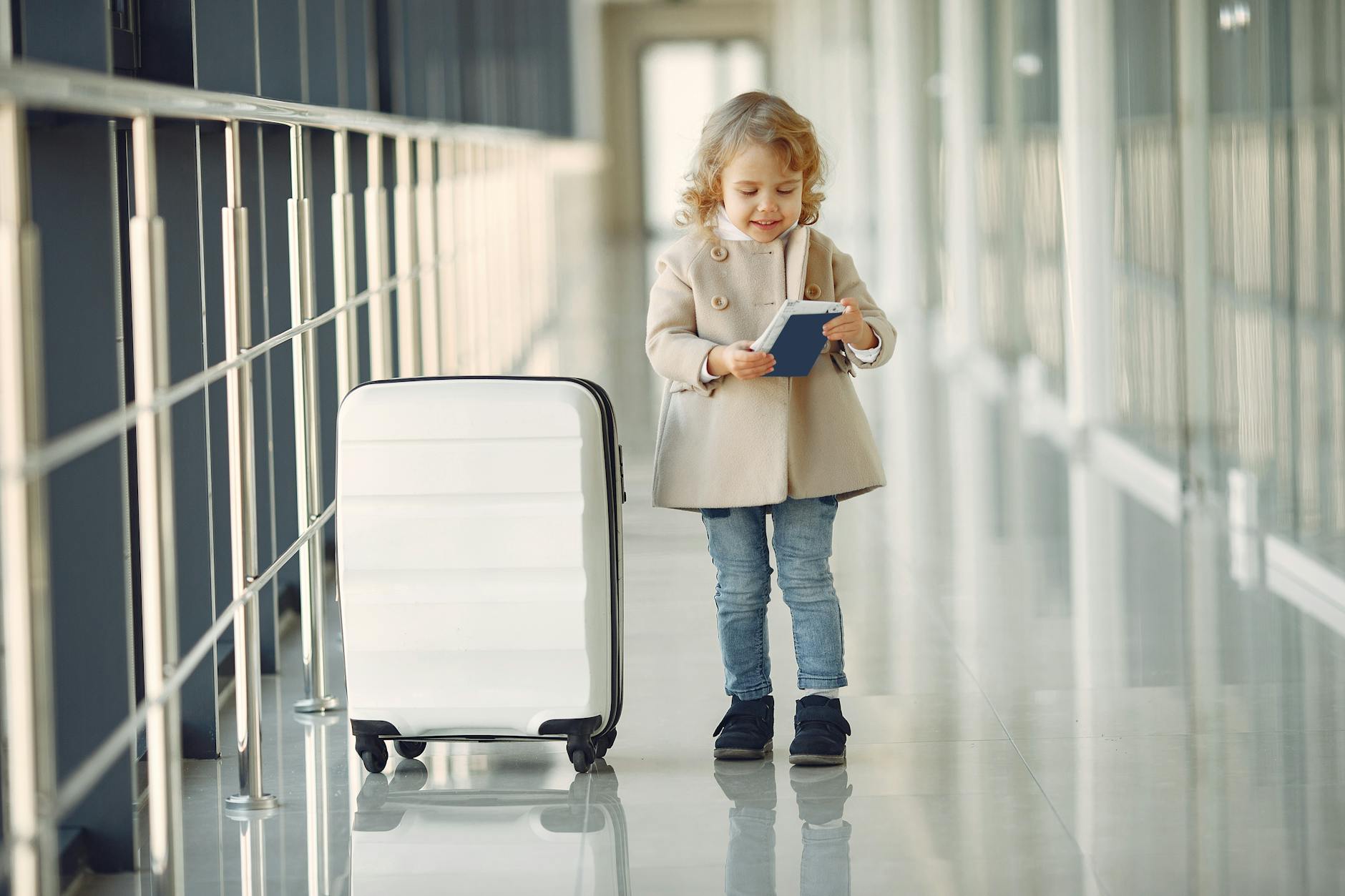 7 Tips for Flying With Kids