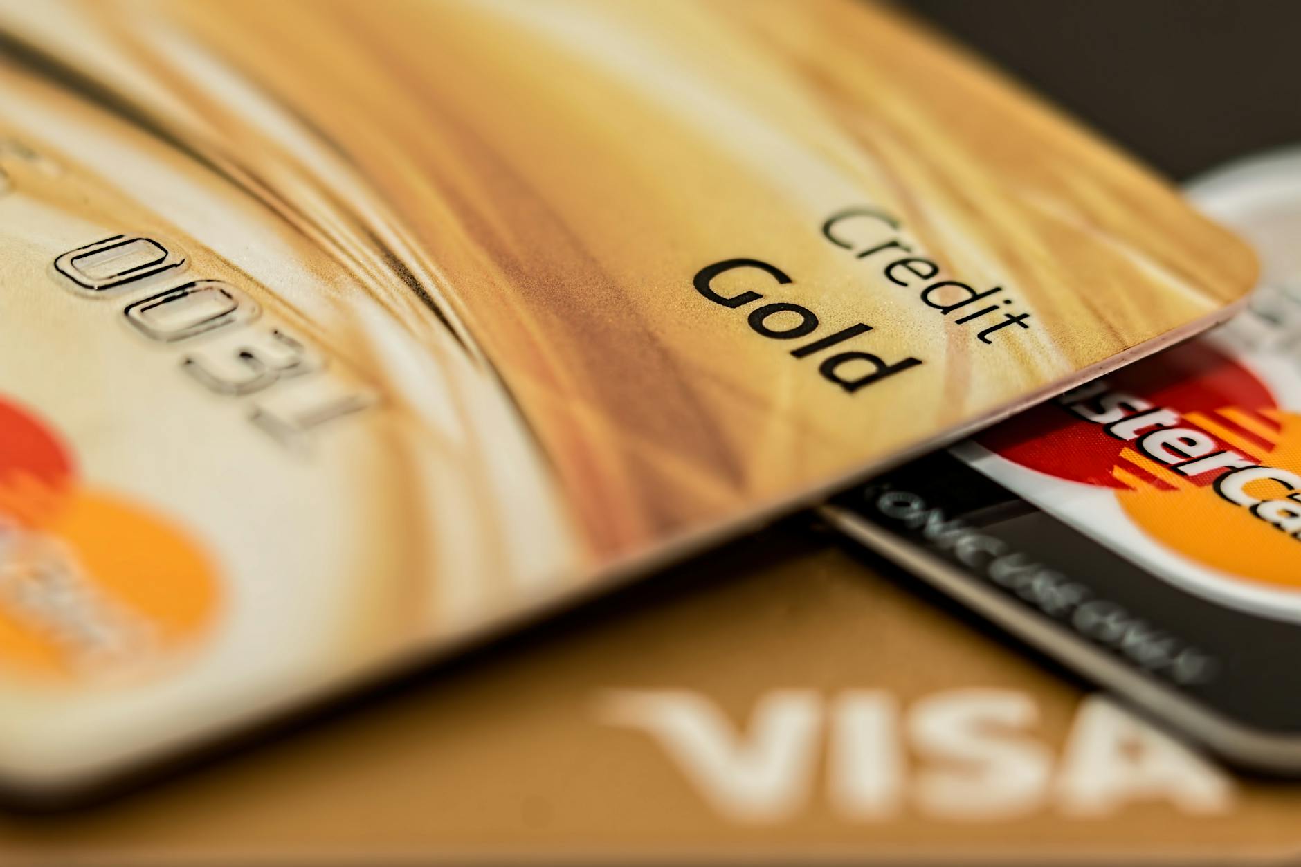 Maximizing Credit Card Rewards for Travel: A Strategic Guide